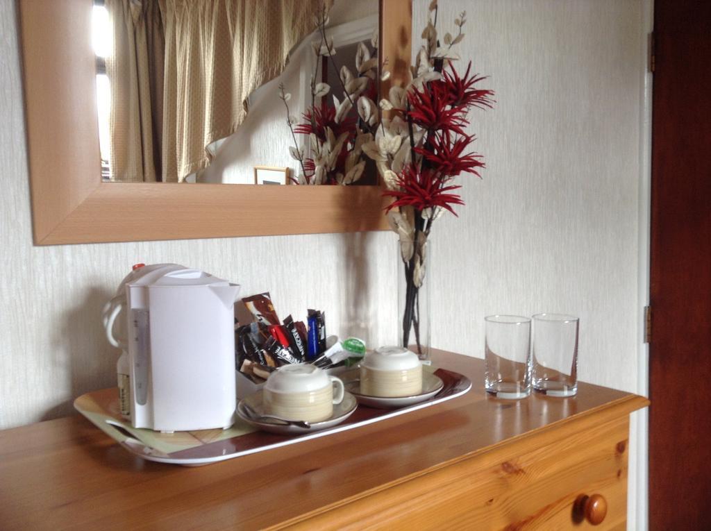 Chelmsford Place Guest House Йорк Номер фото